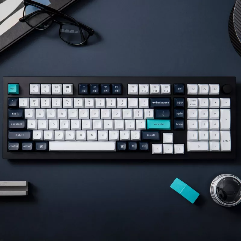 Keychron Q5M-M1 Teclado mecánico 96%, Gateron G Pro Red Switch, RGB Hot-Swap, Bluetooth 5.1 y USB-C, carcasa de aluminio