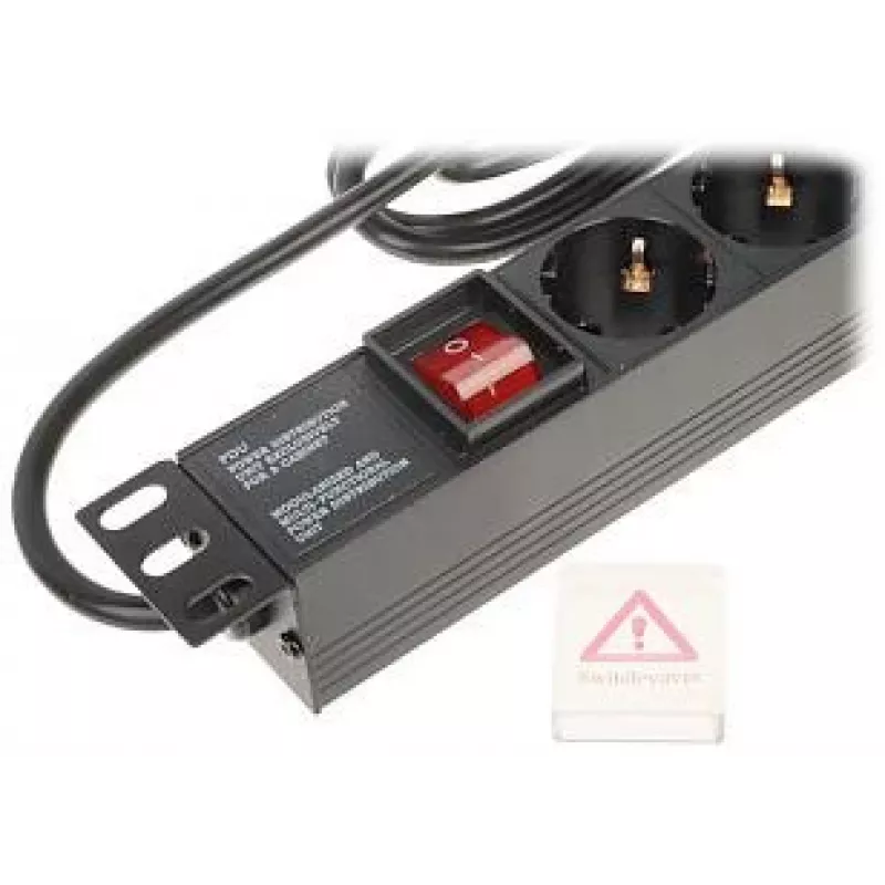 DELTA Regleta de 8 tomas Schuko L19/8, cable de 1,5m, negra
