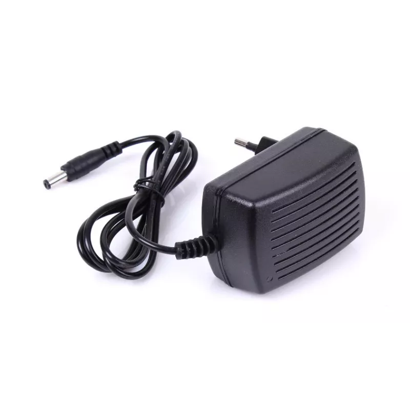 DELTA fuente de alimentación conmutada 12V/1A/5,5 12W