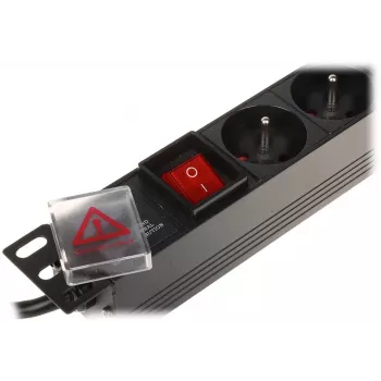 DELTA PD-8/R-IEC regleta de 8 tomas con protección contra sobretensiones 230V 10A negro