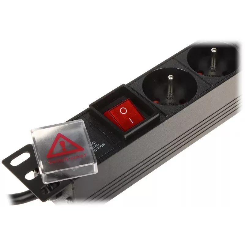 DELTA PD-8/R-IEC regleta de 8 tomas con protección contra sobretensiones 230V 10A negro
