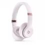 Auriculares inalámbricos Beats Solo 4 Rosa metálico MDWJ4
