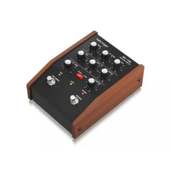 Behringer BM-14M Pedal de efectos de delay analógico para guitarra