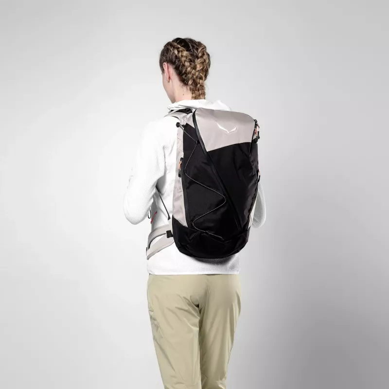 Salewa Puez mochila de senderismo mujer 23L - Black Out/Oatmeal