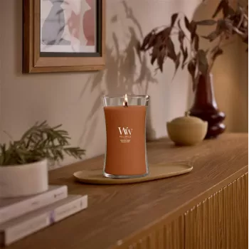 Vela aromática WoodWick Saffron Smoke vaso reloj de arena grande 609,5 g