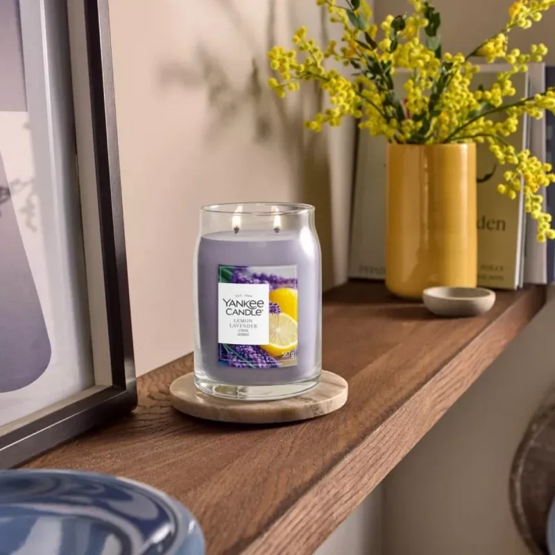Vela aromática en tarro de cristal grande Yankee Candle Signature Lemon Lavender 567g