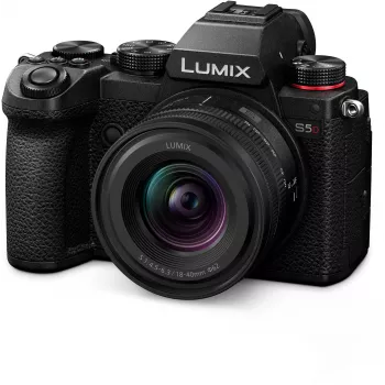 Panasonic Lumix DC-S5D cámara con kit de objetivo 18-40mm (DC-S5DNE-K)