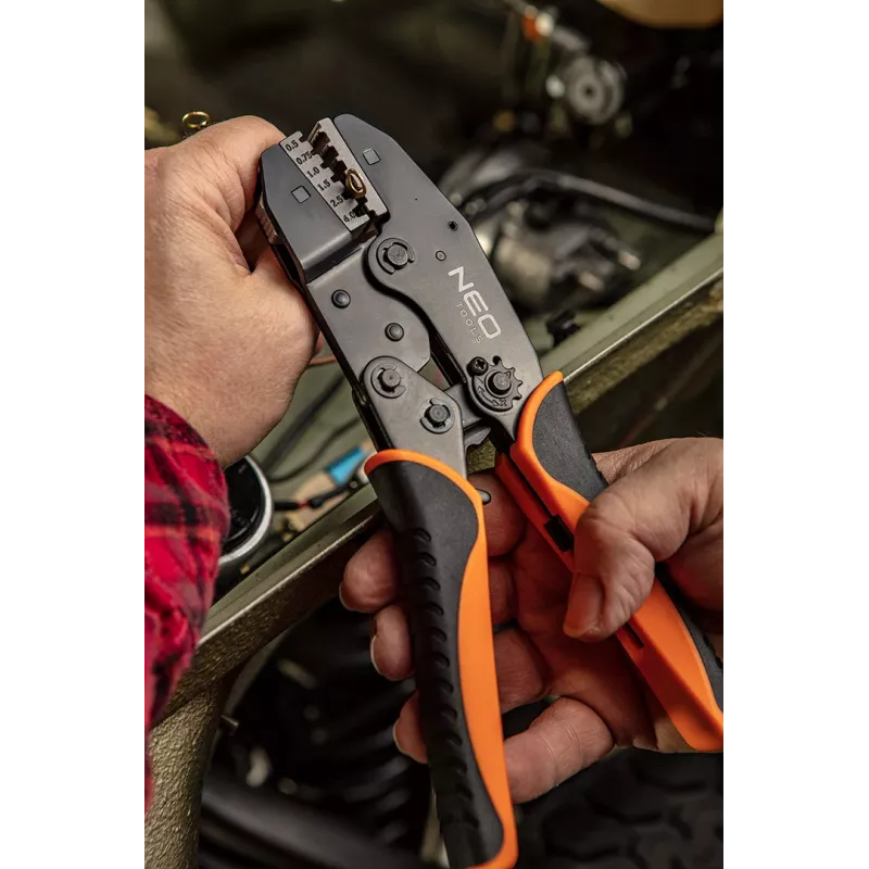 NEO TOOLS crimpadora de terminales de puntera 0,5-16 mm² (22-6 AWG)