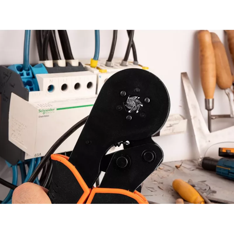 Alicate de crimpar automático de trinquete para terminales de 0,25-16 mm² (AWG 23-5), crimpado cuadrado, 210 mm, mango ergonómico de dos componentes, negro/naranja