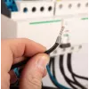 Alicate de crimpar automático de trinquete para terminales de 0,25-16 mm² (AWG 23-5), crimpado cuadrado, 210 mm, mango ergonómico de dos componentes, negro/naranja