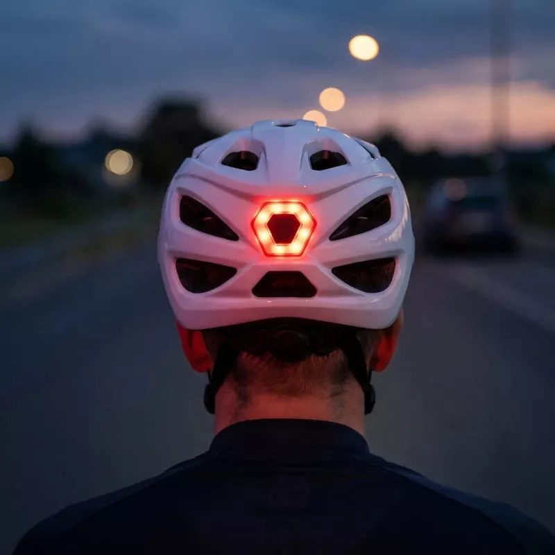 Casco de bicicleta Vayox Speed blanco brillante con luz LED, talla L (58-61 cm) VA0425WGL
