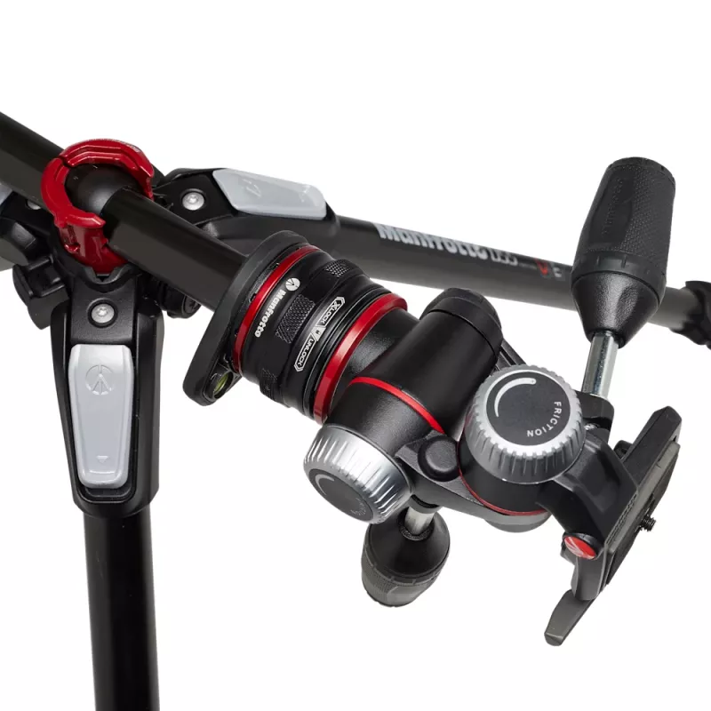 Manfrotto MK055CXPRO33WQR Trípode de fibra de carbono con 3 secciones de patas y rótula de 3 ejes XPRO