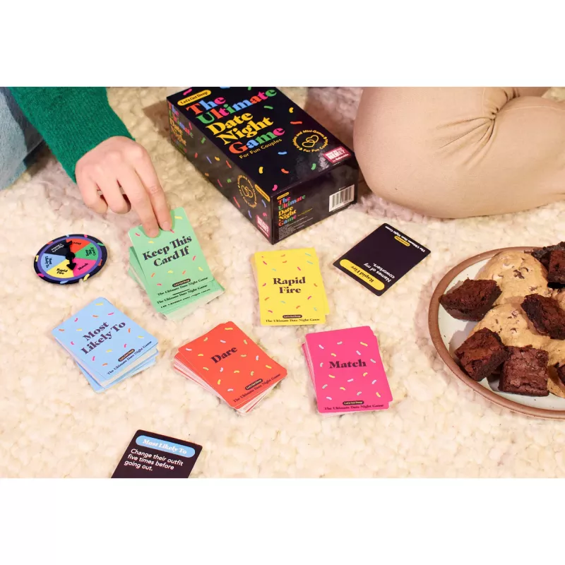 Just Play Let's Get Deep - El juego definitivo para noches de cita, 400 cartas de conversación para parejas, 3 niveles: Ice Breaker, Deep, Deeper, 2+ jugadores, a partir de 17 años