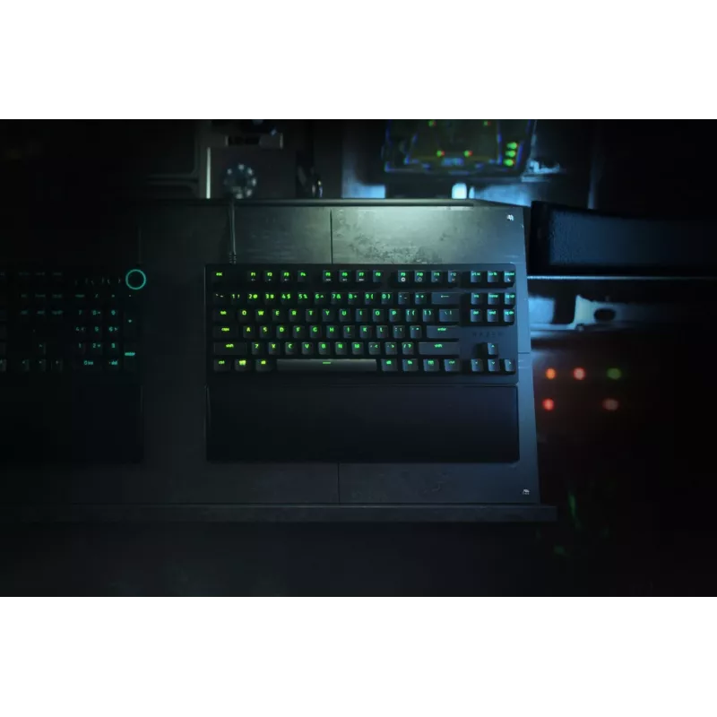 Razer Huntsman V2 Tenkeyless teclado gaming óptico con cable, switches Clicky Purple, distribución nórdica, RGB, negro (RZ03-03941300-R3N1)