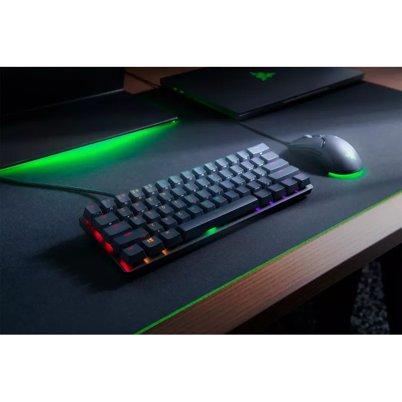 Razer Huntsman Mini 60% teclado gaming optomecánico con cable, distribución nórdica, RGB, negro (RZ03-03391300-R3N1)