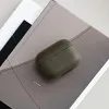 UNIQ Terra funda de piel auténtica para Apple AirPods Pro – verde oliva