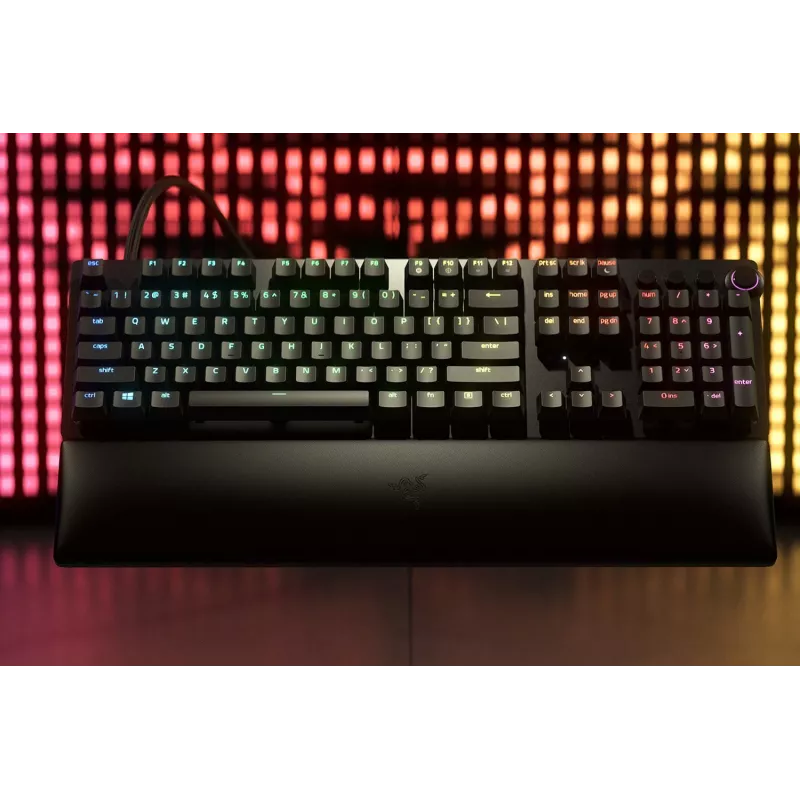 Razer Huntsman V2 teclado gaming con cable, switches Analog Optical, distribución US, RGB, negro (RZ03-03610100-R3M1)