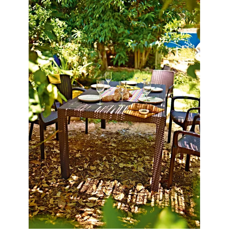 Keter Melody Mesa de jardín rectangular marrón resina protegida UV capacidad 6-8 personas montaje sin herramientas