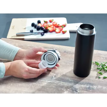 Vaso térmico aislado Flip 600ml negro LEIFHEIT