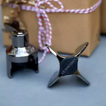 Le Creuset SW-100 Abridor de botellas de champán Estrella 7,2x4,3cm negro Níquel