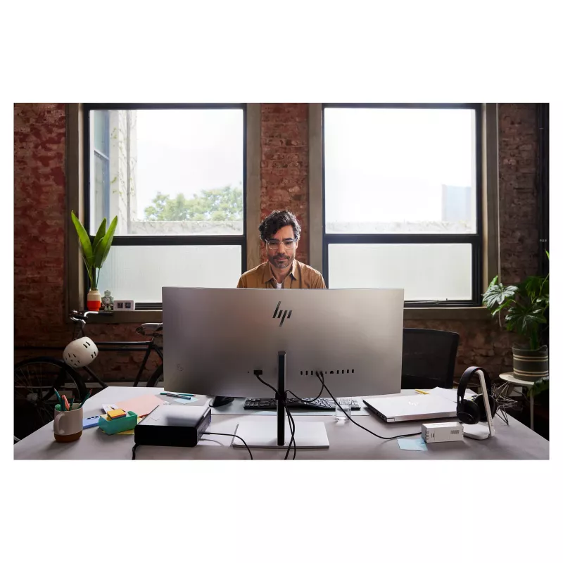 HP 738pu Series 7 Pro Monitor LED curvo 38