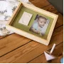 Baby Art Pure Frame set de recuerdo de madera para huella de mano o pie de bebé