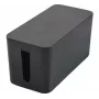Exertis Connect Caja de gestión de cables pequeña para regletas de enchufes, negra, 240 x 120 x 130 mm 573426