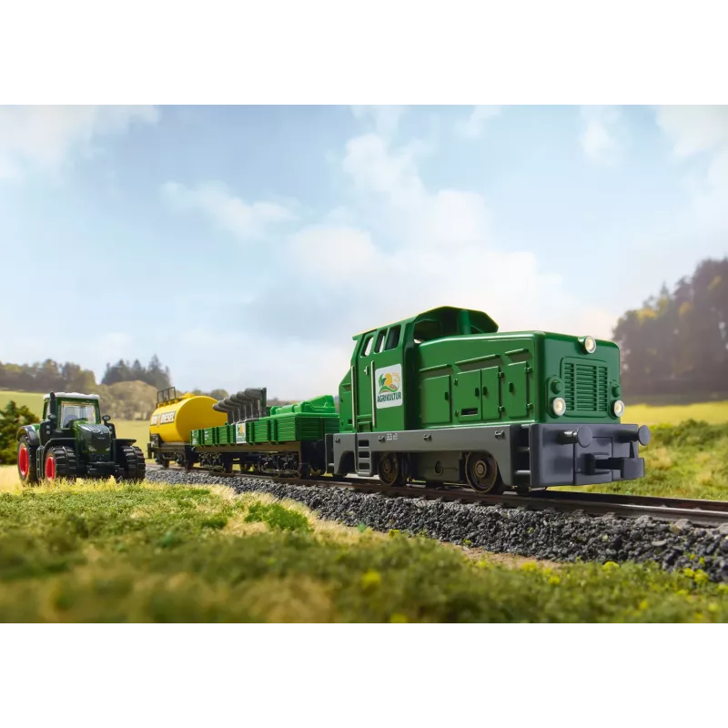Märklin 29653 H0 set de iniciación Agricultura – locomotora de vapor digital BR 81 con sonido mfx+, Mobile Station 3, óvalo de vía C, vagón con tractor y balas de heno