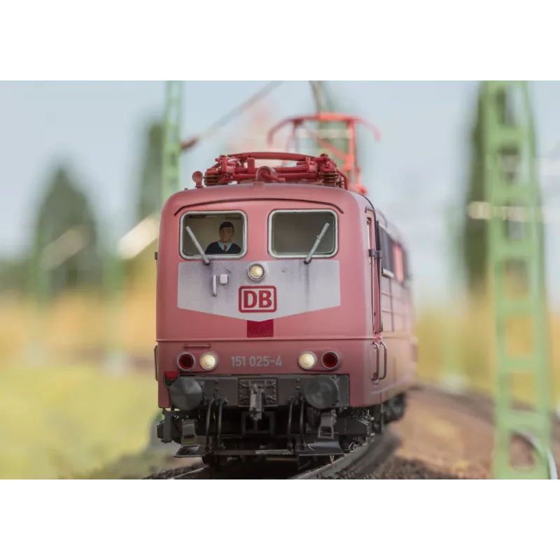 Märklin 39136 H0 Locomotora eléctrica BR 151 DB naranja oriente, decoder mfx+, longitud 22,4 cm