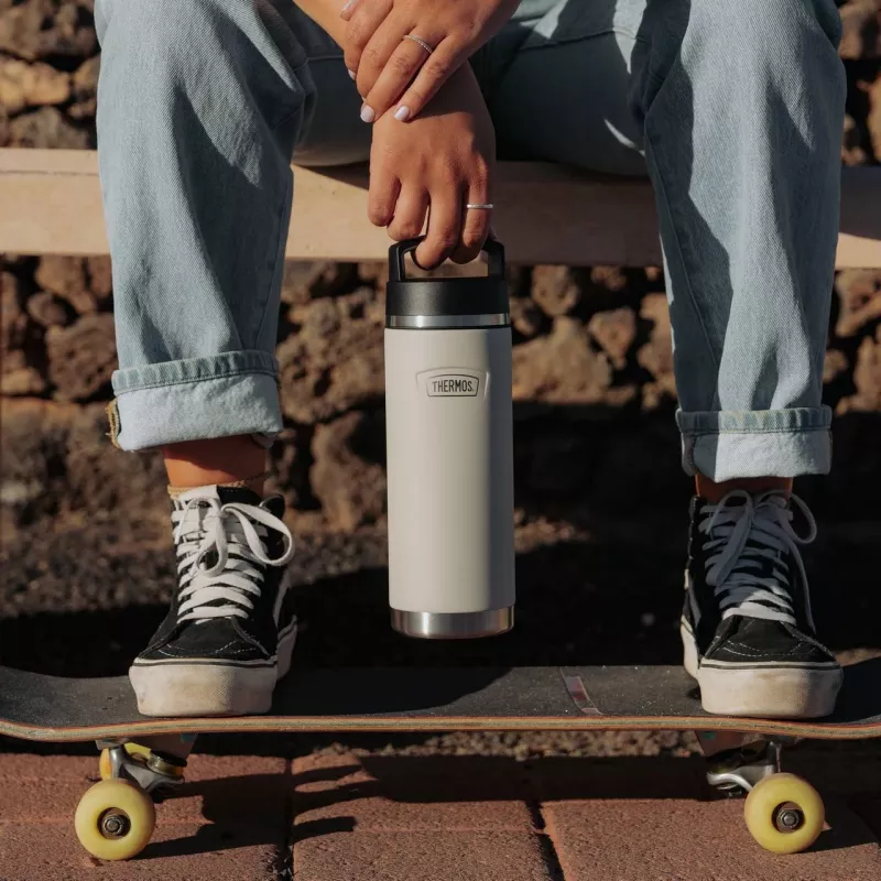 THERMOS ICON Beverage botella isotérmica de vacío de acero inoxidable 710 ml Sandstone 4122323071