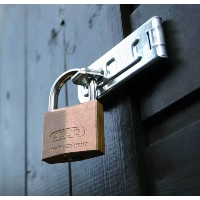 ABUS 85/40 candado de latón con arco de acero templado, 40 mm, apertura con la misma llave, 2 llaves 806308