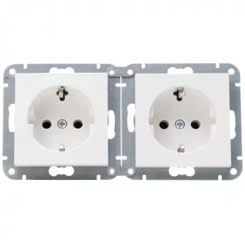 HEINRICH KOPP HK07 KombiQuick toma de corriente Schuko doble horizontal de empotrar, blanco puro (RAL 9010), con protección infantil, 16 A, 250 V, bornes de conexión rápida, termoplástico libre de halógenos 133829004