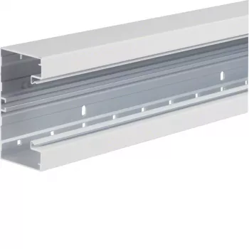 Hager BRA6513019016 Base de canal de pared, cierre frontal, 65x130 mm, blanco tráfico (RAL 9016)