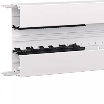 Hager BRN6521019016 Parte inferior de canal de antepecho, 65x210 mm, blanco puro, 2 m