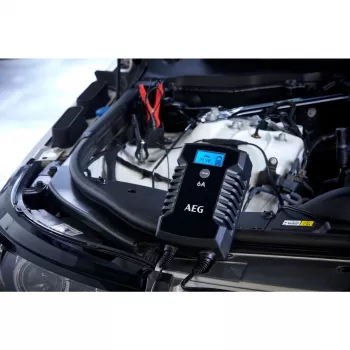 AEG LD6 10617 cargador de batería de coche 6V/12V 3A/6A con pantalla LCD