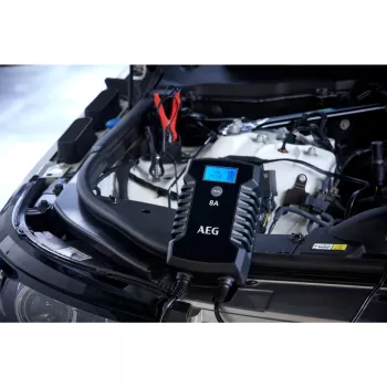 AEG LD8 10618 cargador de batería de coche 12V/24V 8A/4A automático