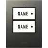 m-e modern-electronics 41305 Emisor de timbre inalámbrico con pulsador iluminado y placa de identificación, blanco/plata
