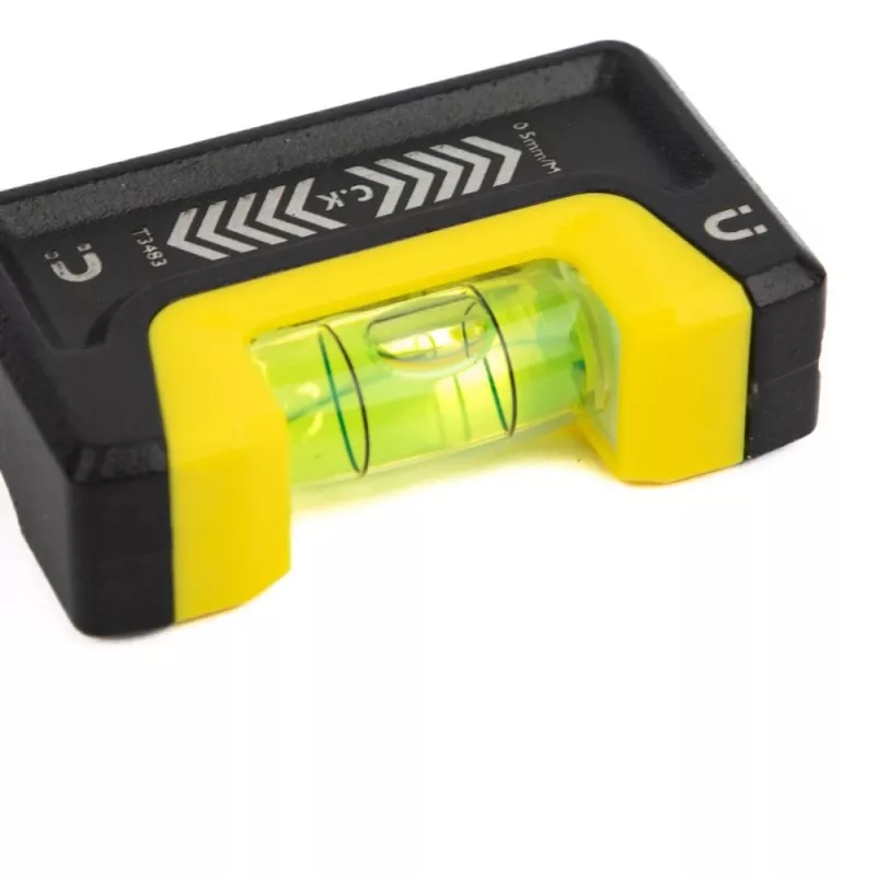 C.K Tools T3483 nivel de burbuja de bolsillo con imán 67 mm 0,5 mm/m
