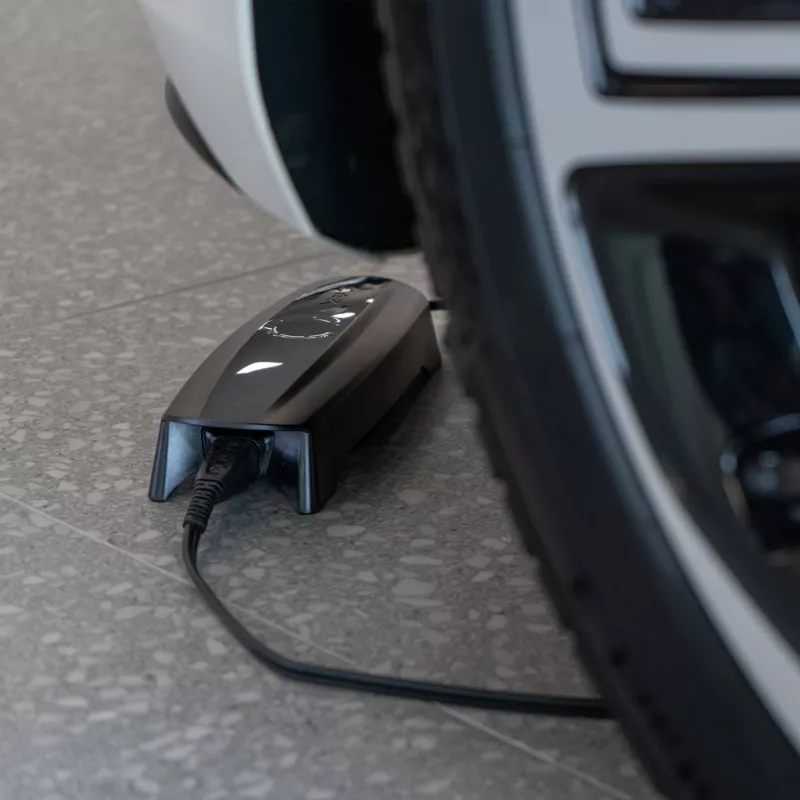 CTEK CS ONE Gen.2 40-701 12V 8A cargador de batería inteligente con WLAN y Bluetooth