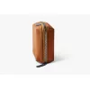 Bellroy Tech Kit Compact – Organizador de accesorios técnicos bronce