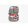 Bellroy Tech Kit Compact – Organizador de accesorios técnicos bronce