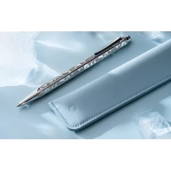 Set de bolígrafo y portaminas Caran d'Ache Ecridor Alpine Frost, tinta negra, Medium, acabado platino CC0890.025