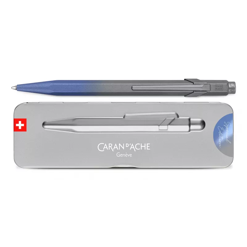 Bolígrafo Caran d'Ache 849 Storm Blue Claim Your Style 5th Edition medio tinta azul NM849.589