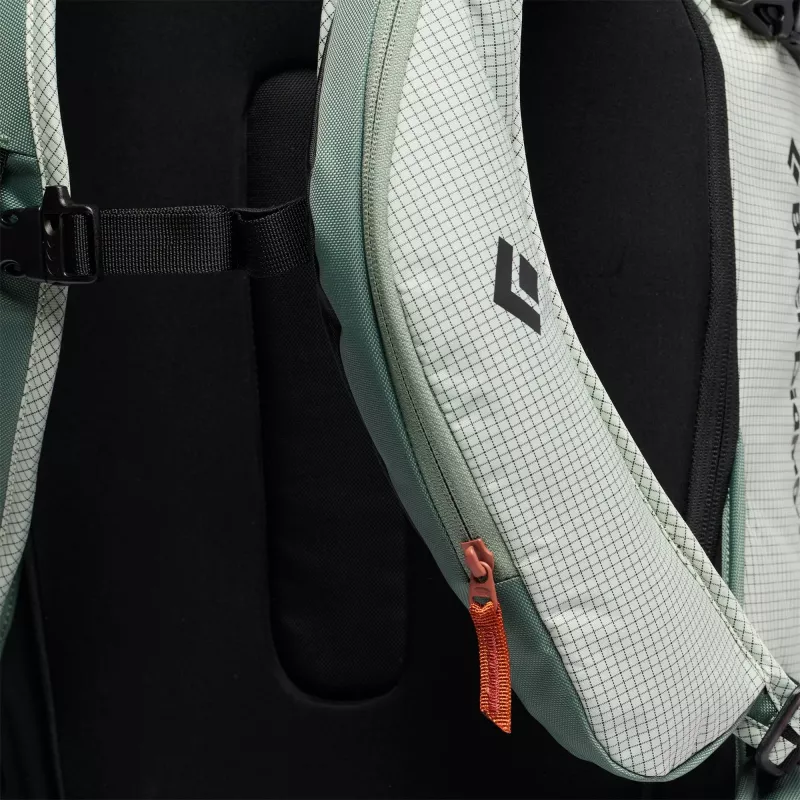 Black Diamond Dawn Patrol 25 S/M mochila verde claro/negra