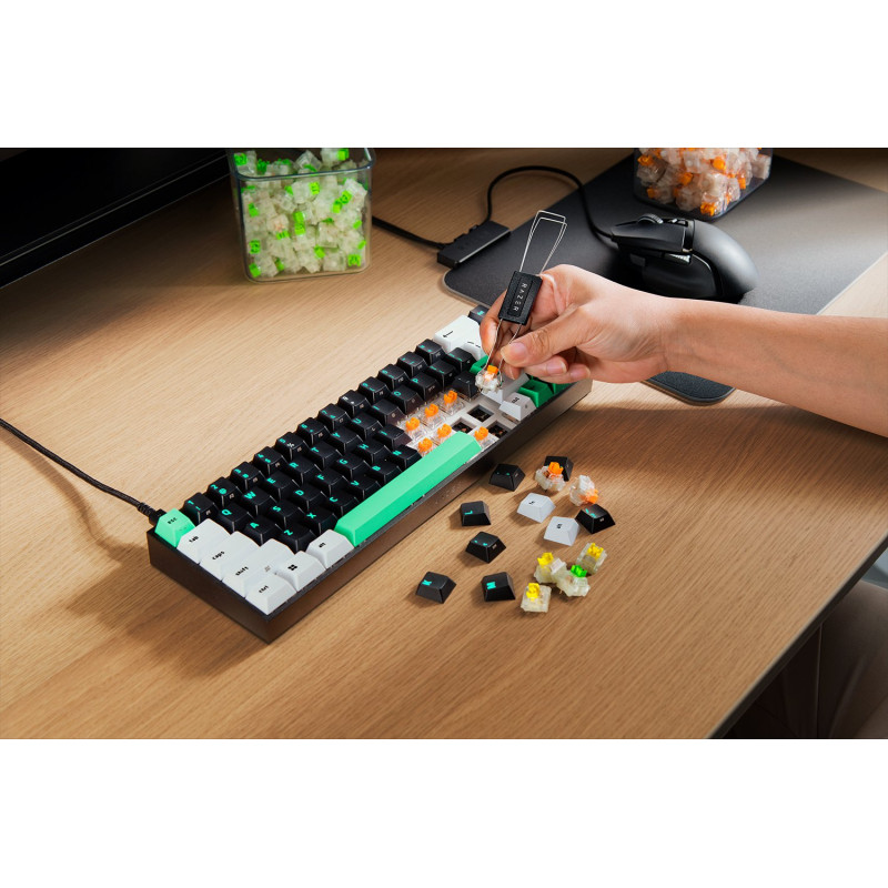 Teclado gaming mecánico Razer Reclusa X Mini 65%, con cable, US, Razer Mechanical Switches Gen-3 (táctil), negro