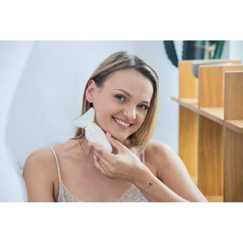 Innogio Gioperfect Masajeador facial y de cuello con función lifting y EMS GIO-735