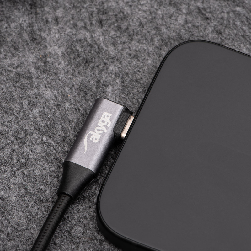 Akyga AK-USB-56 cable USB-C a Lightning trenzado con conector acodado, USB 2.0, 30 W, 1 m, negro
