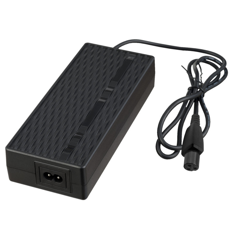 Akyga AK-EV-11 cargador para patinete eléctrico de 36 V, 42 V / 2 A 84 W, GX12 de 3 pines 9 mm, 1 m