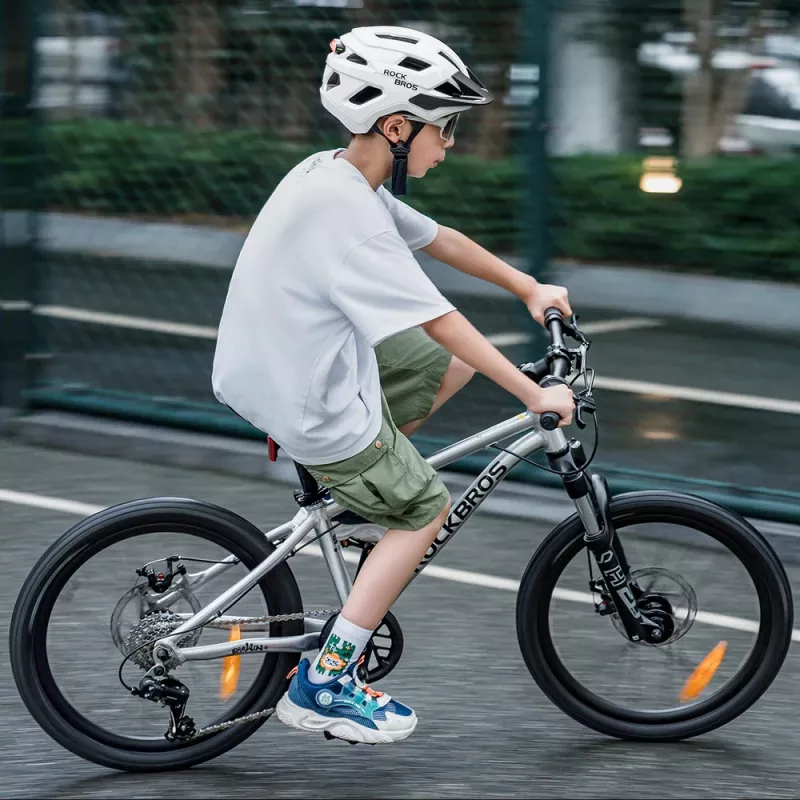 Casco de bicicleta juvenil Rockbros LK-67 con visera desmontable, 54-58 cm, blanco