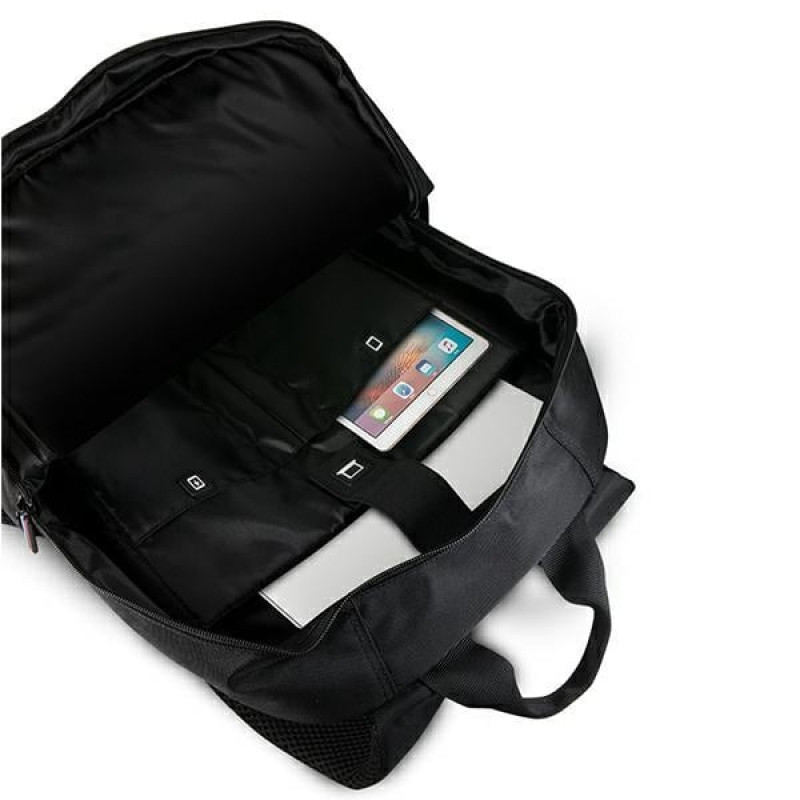 Mochila BMW BMBPCO15CAPRBK, 16 pulgadas, negra Carbon Red Stripe